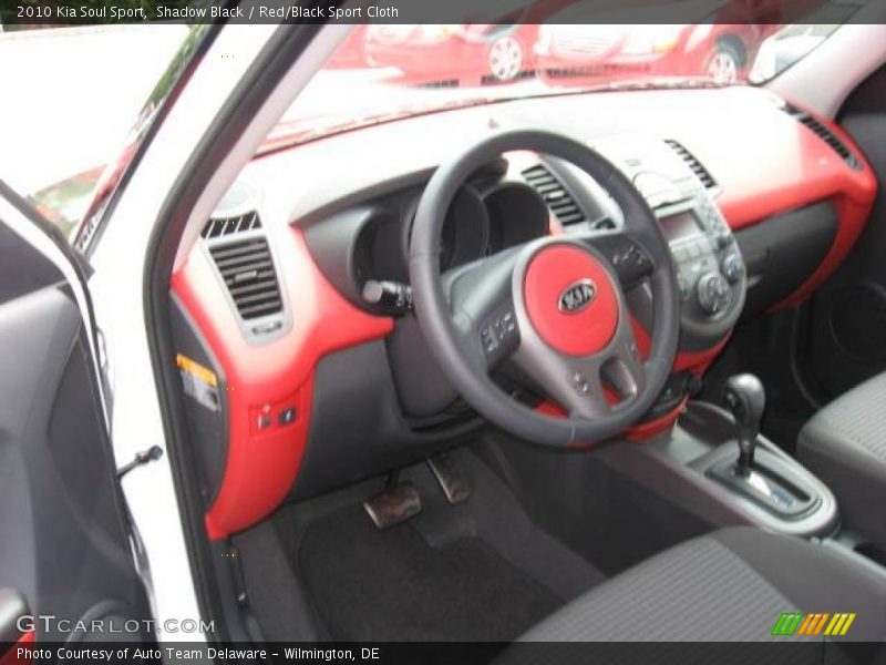 Shadow Black / Red/Black Sport Cloth 2010 Kia Soul Sport