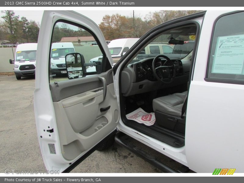Summit White / Dark Titanium 2013 GMC Sierra 2500HD Crew Cab 4x4