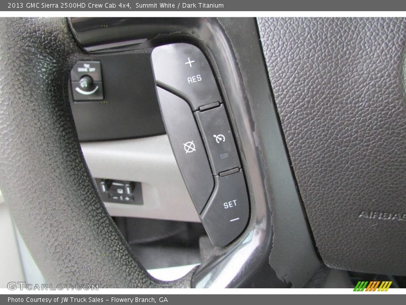Summit White / Dark Titanium 2013 GMC Sierra 2500HD Crew Cab 4x4
