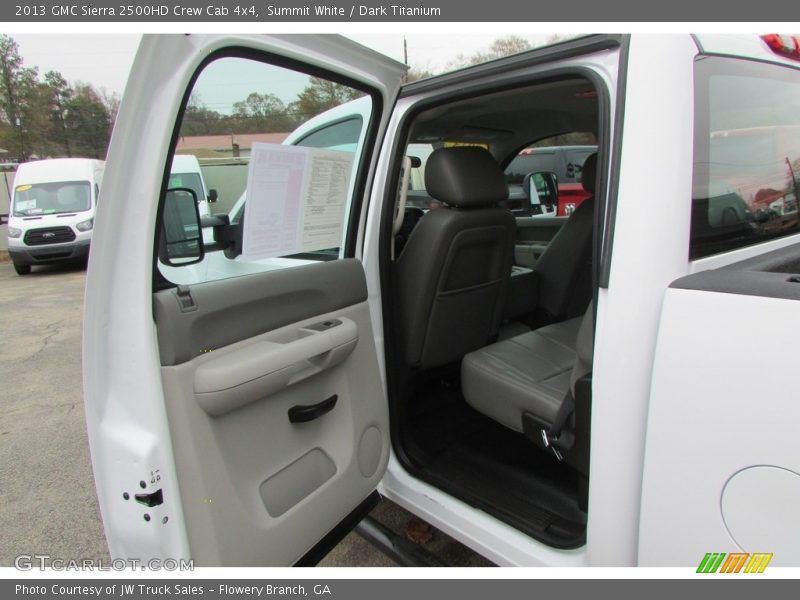 Summit White / Dark Titanium 2013 GMC Sierra 2500HD Crew Cab 4x4