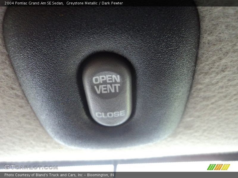Greystone Metallic / Dark Pewter 2004 Pontiac Grand Am SE Sedan