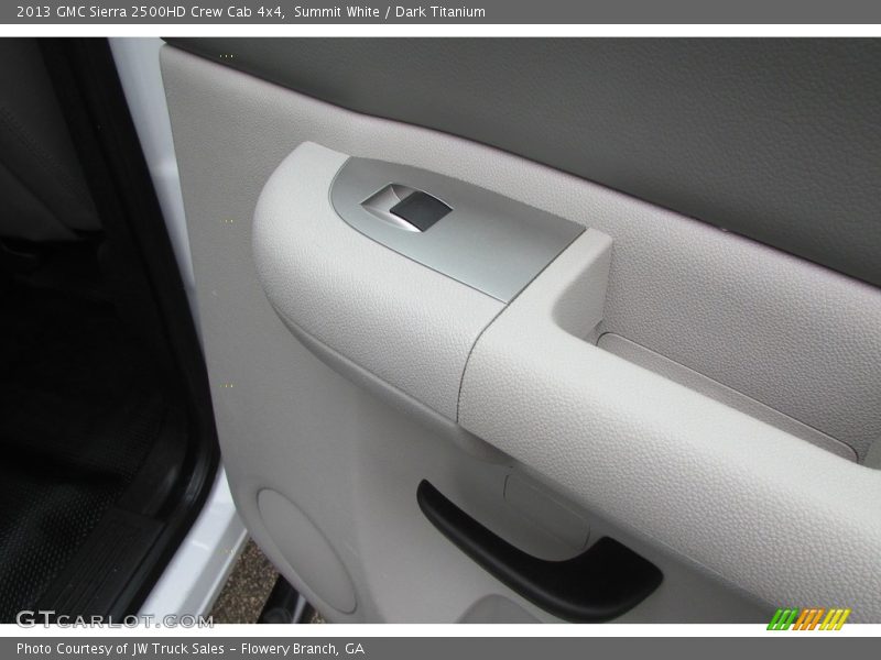 Summit White / Dark Titanium 2013 GMC Sierra 2500HD Crew Cab 4x4