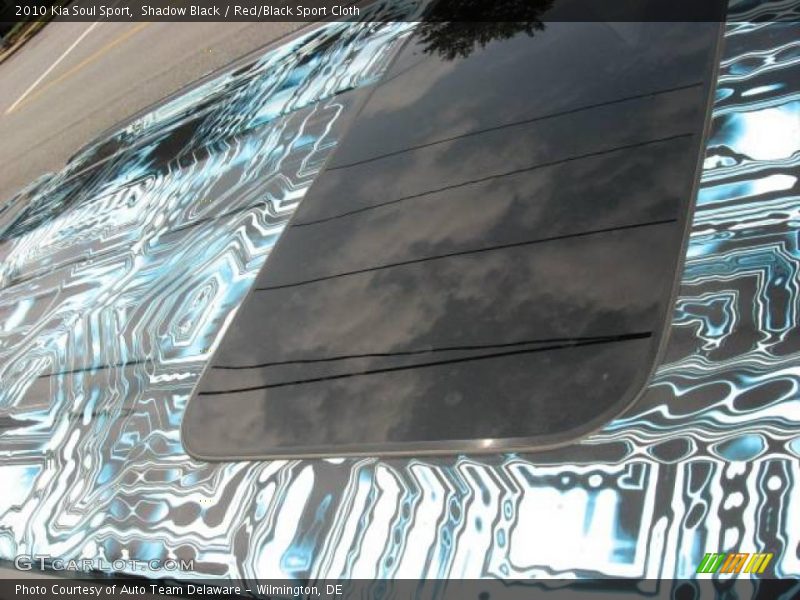Shadow Black / Red/Black Sport Cloth 2010 Kia Soul Sport