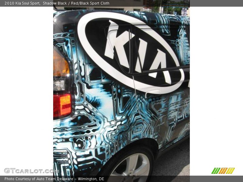 Shadow Black / Red/Black Sport Cloth 2010 Kia Soul Sport