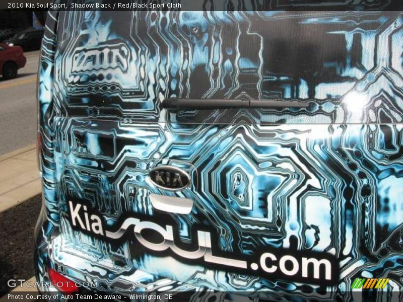 Shadow Black / Red/Black Sport Cloth 2010 Kia Soul Sport
