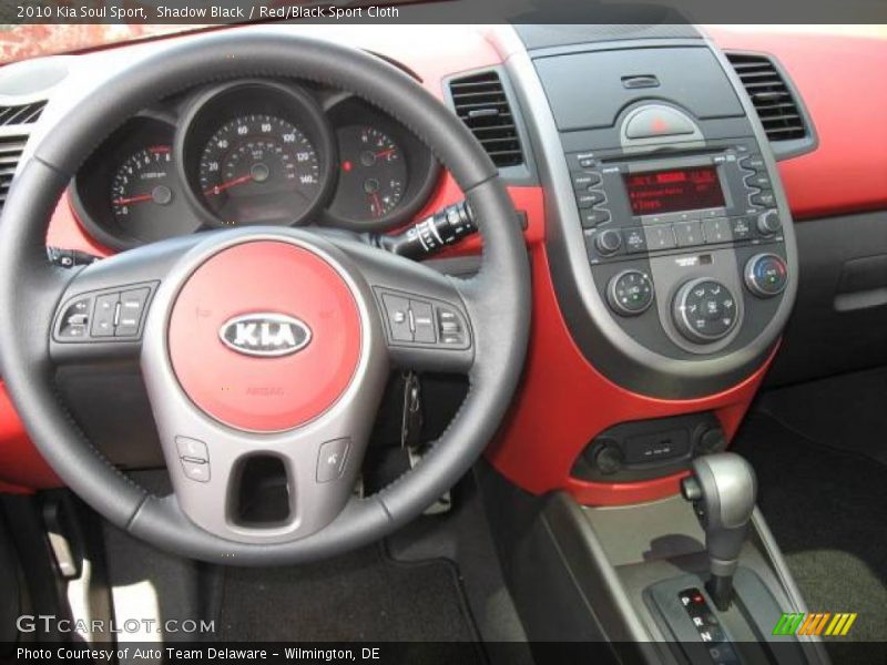 Shadow Black / Red/Black Sport Cloth 2010 Kia Soul Sport