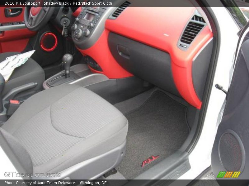 Shadow Black / Red/Black Sport Cloth 2010 Kia Soul Sport
