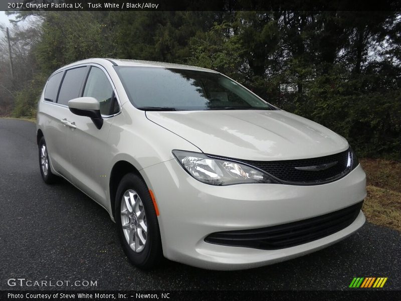 Tusk White / Black/Alloy 2017 Chrysler Pacifica LX