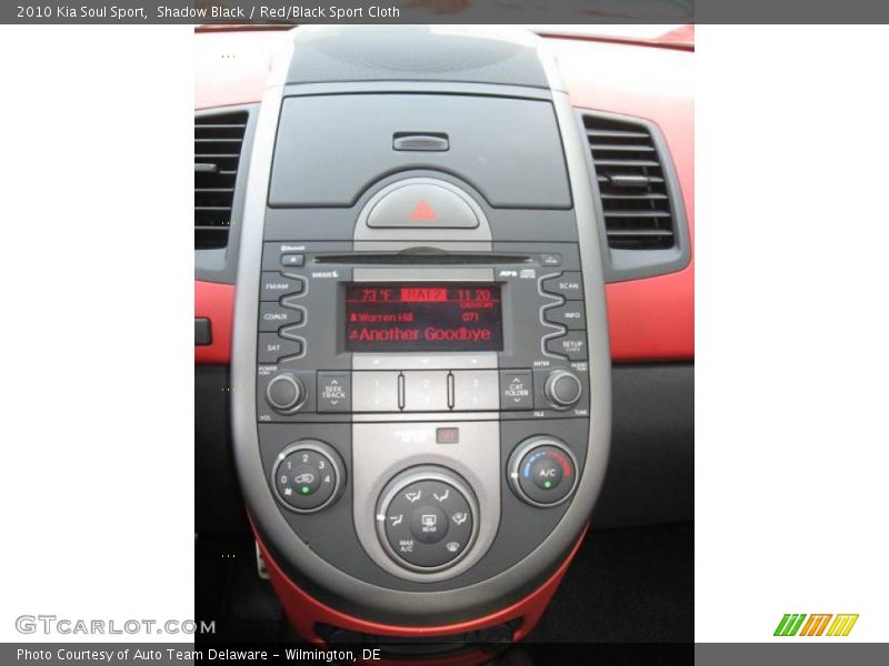 Shadow Black / Red/Black Sport Cloth 2010 Kia Soul Sport
