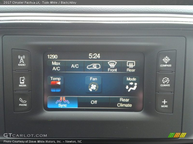 Tusk White / Black/Alloy 2017 Chrysler Pacifica LX