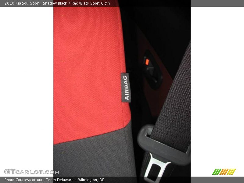 Shadow Black / Red/Black Sport Cloth 2010 Kia Soul Sport