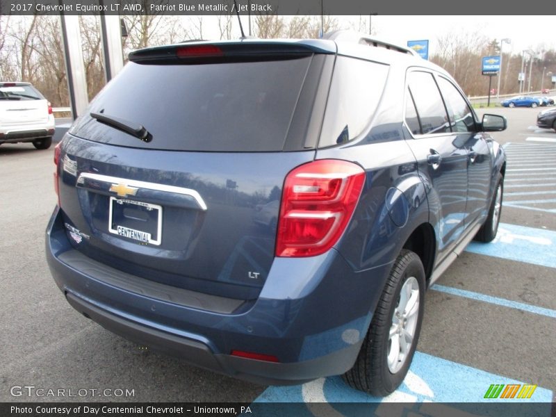 Patriot Blue Metallic / Jet Black 2017 Chevrolet Equinox LT AWD