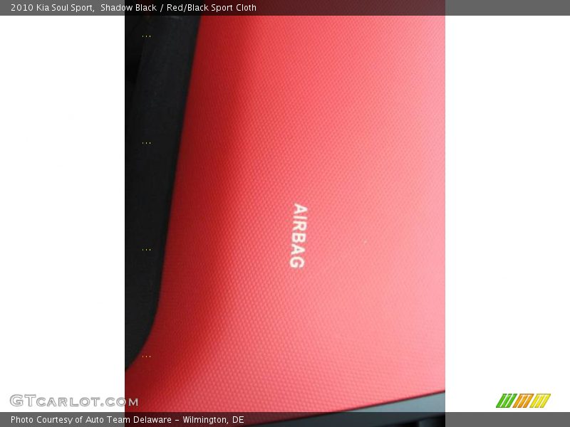 Shadow Black / Red/Black Sport Cloth 2010 Kia Soul Sport