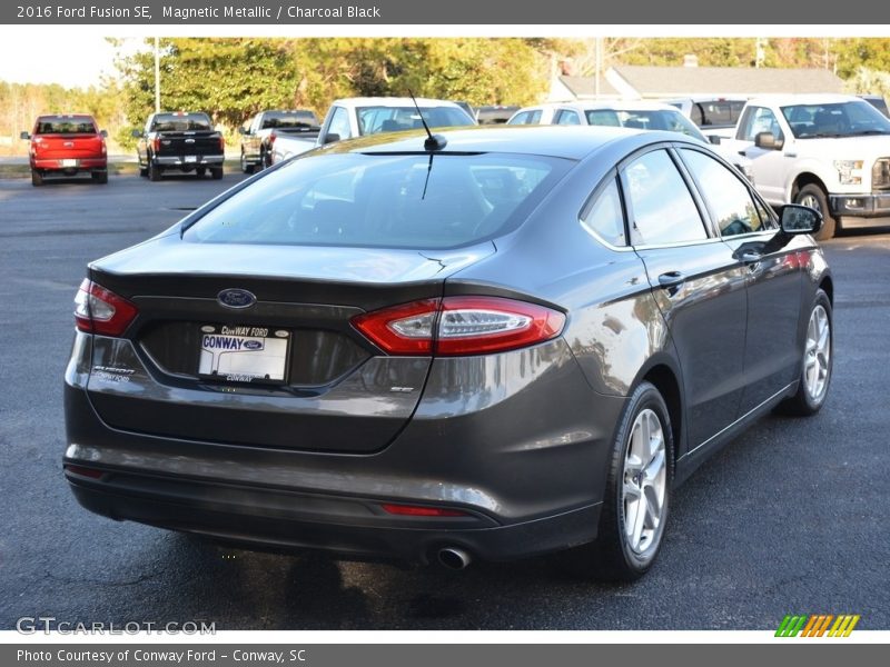 Magnetic Metallic / Charcoal Black 2016 Ford Fusion SE