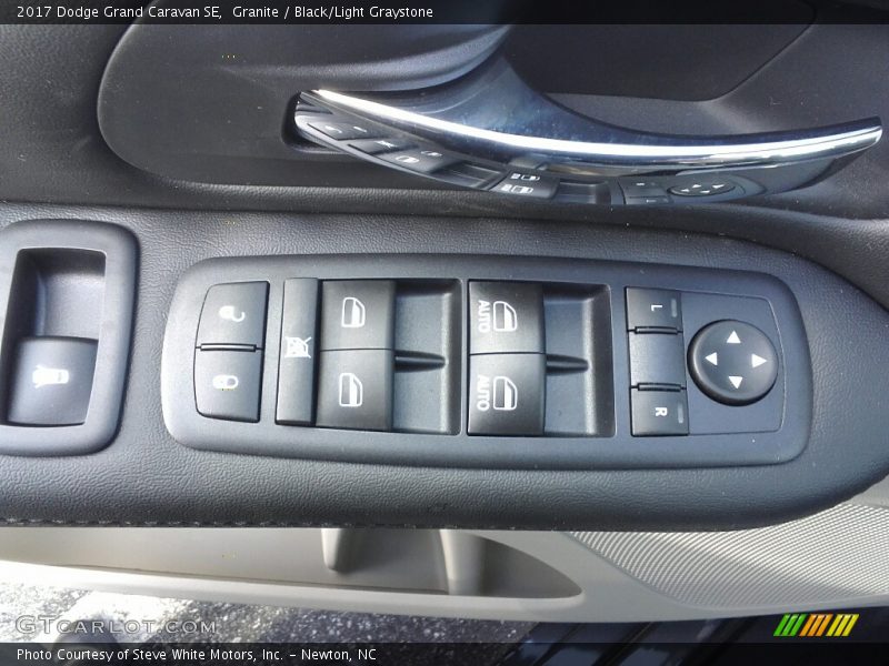 Granite / Black/Light Graystone 2017 Dodge Grand Caravan SE