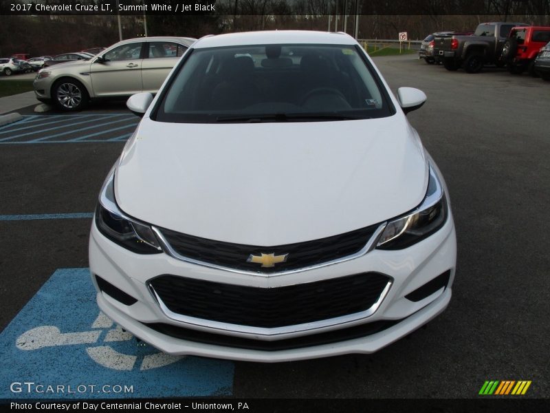 Summit White / Jet Black 2017 Chevrolet Cruze LT