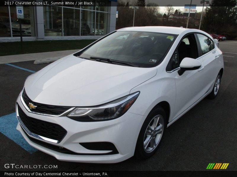 Summit White / Jet Black 2017 Chevrolet Cruze LT