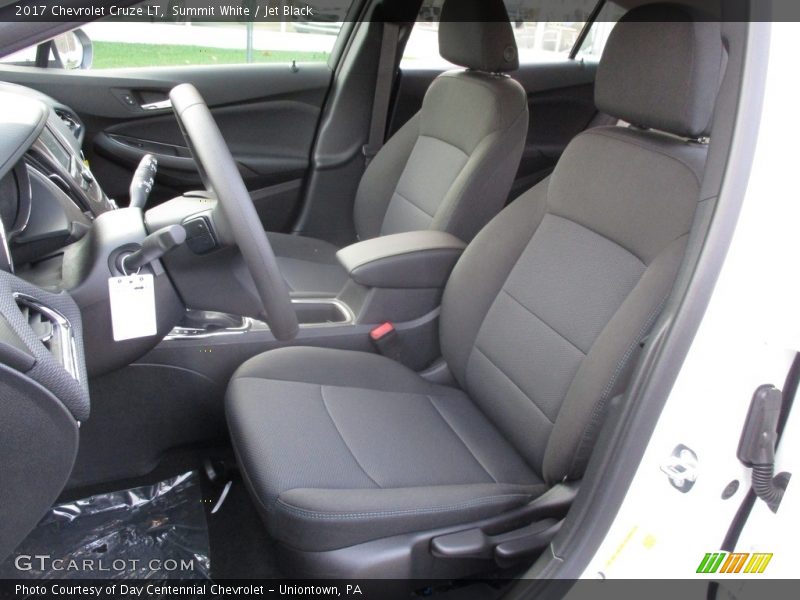 Summit White / Jet Black 2017 Chevrolet Cruze LT