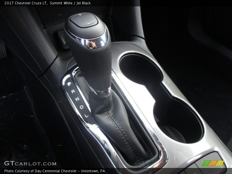 Summit White / Jet Black 2017 Chevrolet Cruze LT