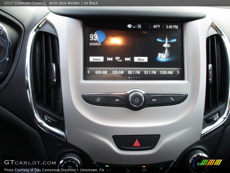 Arctic Blue Metallic / Jet Black 2017 Chevrolet Cruze LS