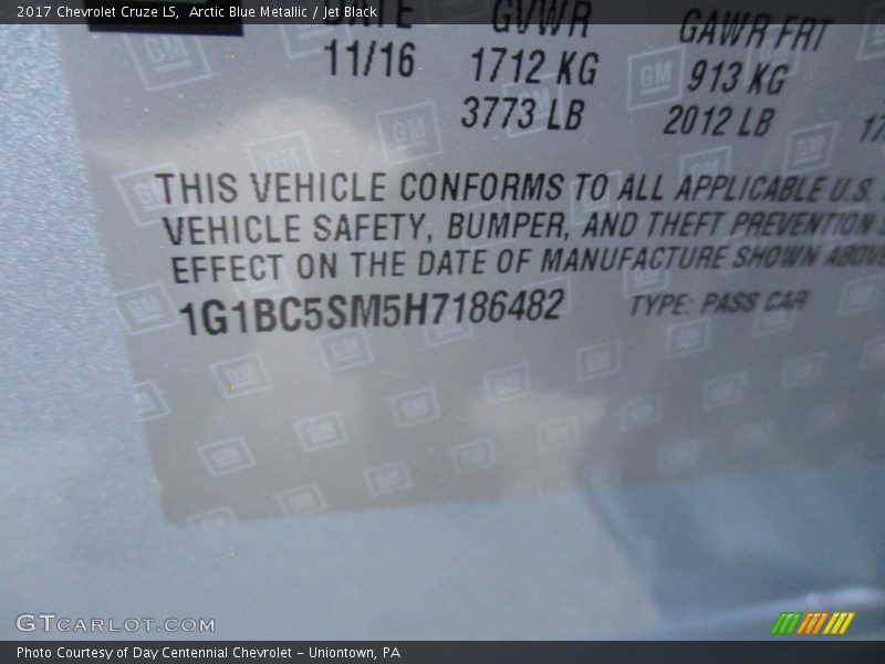 Arctic Blue Metallic / Jet Black 2017 Chevrolet Cruze LS