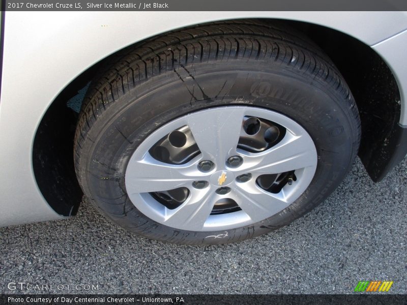 Silver Ice Metallic / Jet Black 2017 Chevrolet Cruze LS