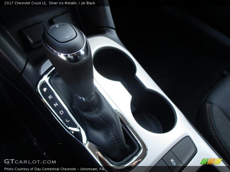 Silver Ice Metallic / Jet Black 2017 Chevrolet Cruze LS
