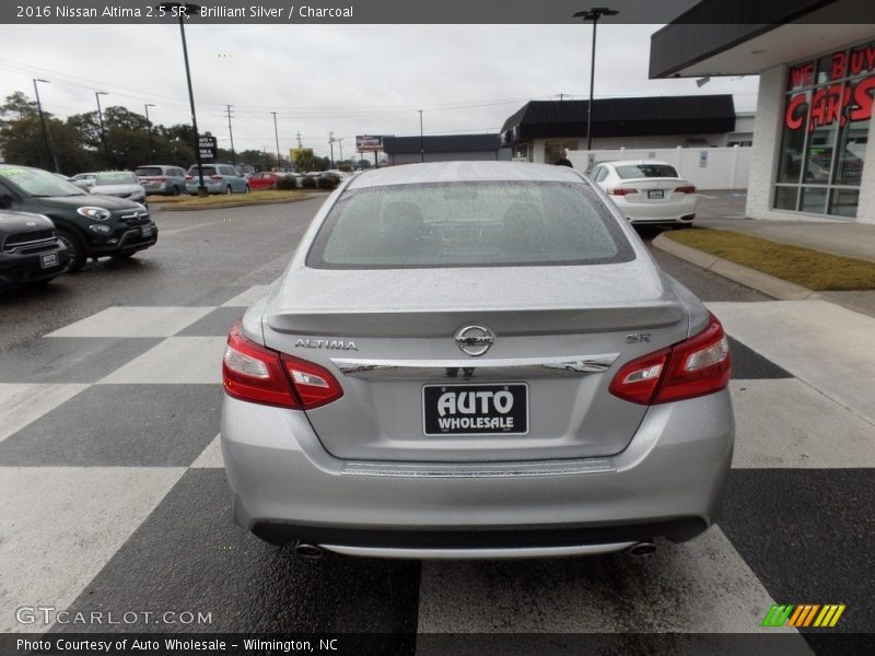 Brilliant Silver / Charcoal 2016 Nissan Altima 2.5 SR