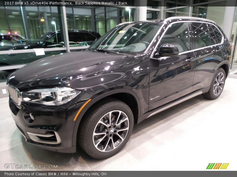 Front 3/4 View of 2017 X5 xDrive40e iPerformance