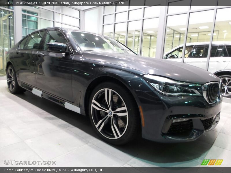 Front 3/4 View of 2017 7 Series 750i xDrive Sedan