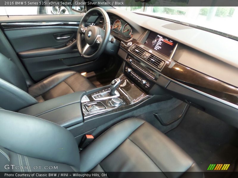 Glacier Silver Metallic / Black 2016 BMW 5 Series 535i xDrive Sedan