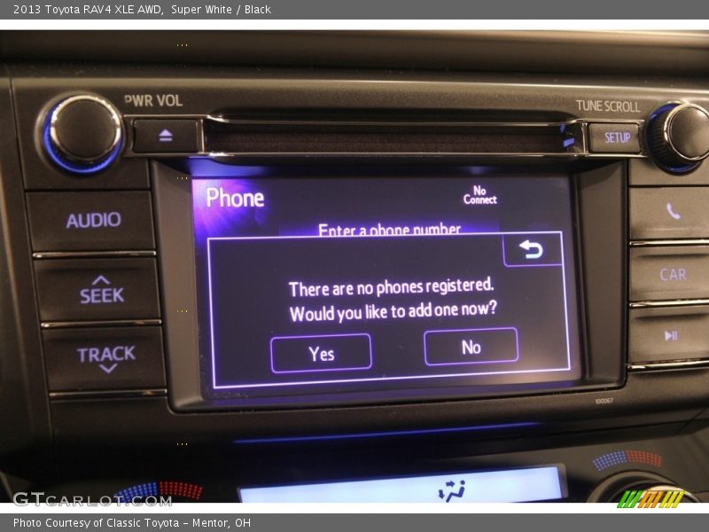 Super White / Black 2013 Toyota RAV4 XLE AWD