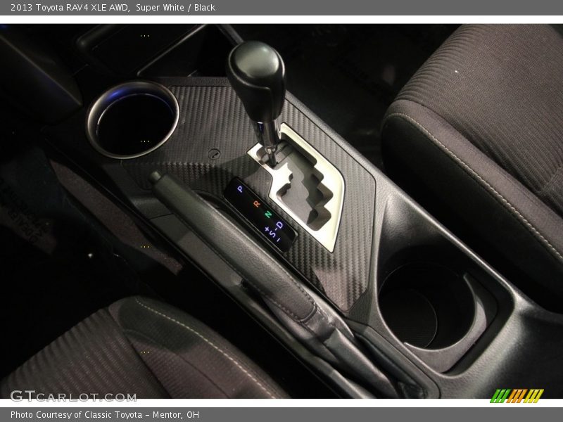 Super White / Black 2013 Toyota RAV4 XLE AWD