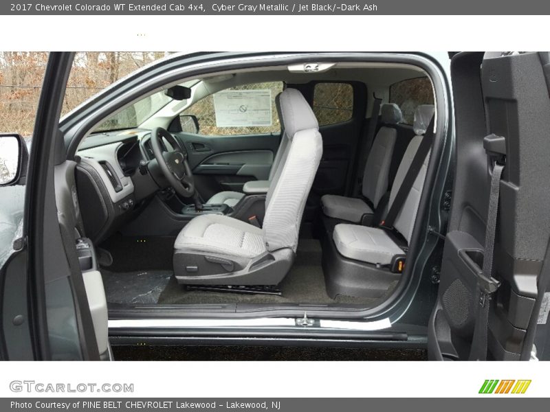  2017 Colorado WT Extended Cab 4x4 Jet Black/­Dark Ash Interior