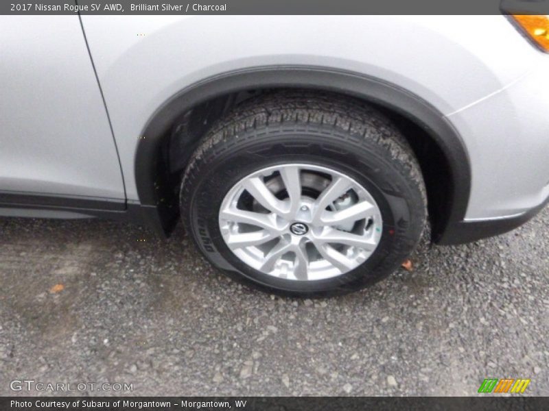Brilliant Silver / Charcoal 2017 Nissan Rogue SV AWD