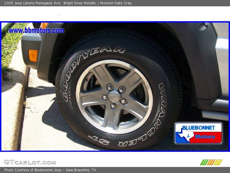 Bright Silver Metallic / Medium Slate Gray 2005 Jeep Liberty Renegade 4x4