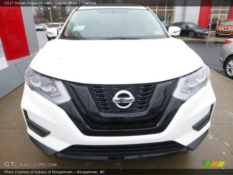 Glacier White / Charcoal 2017 Nissan Rogue SV AWD