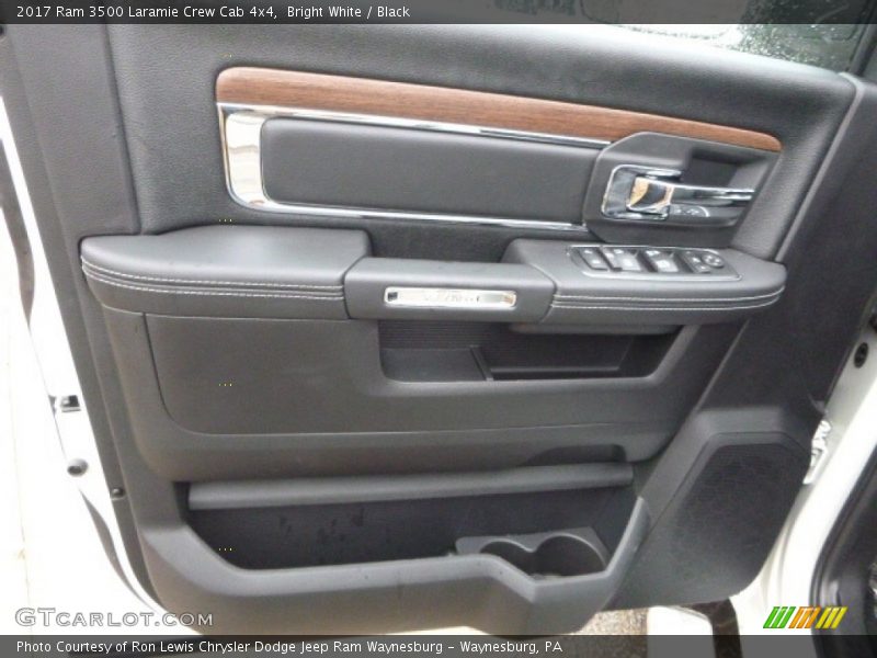Bright White / Black 2017 Ram 3500 Laramie Crew Cab 4x4