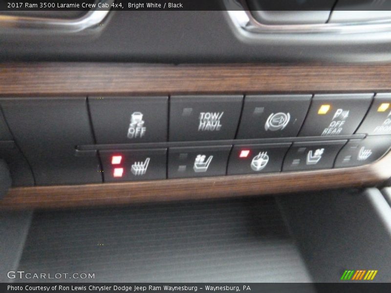 Bright White / Black 2017 Ram 3500 Laramie Crew Cab 4x4