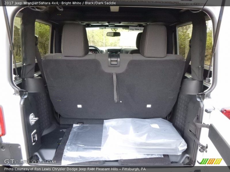 Bright White / Black/Dark Saddle 2017 Jeep Wrangler Sahara 4x4
