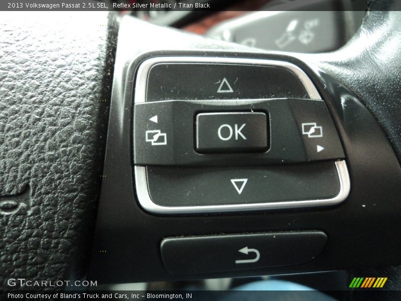 Reflex Silver Metallic / Titan Black 2013 Volkswagen Passat 2.5L SEL
