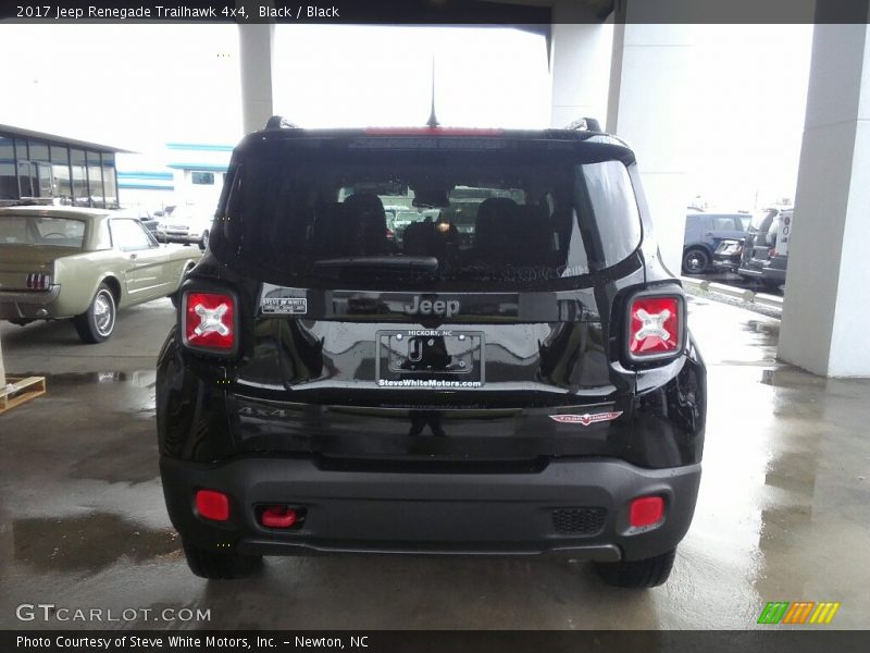 Black / Black 2017 Jeep Renegade Trailhawk 4x4