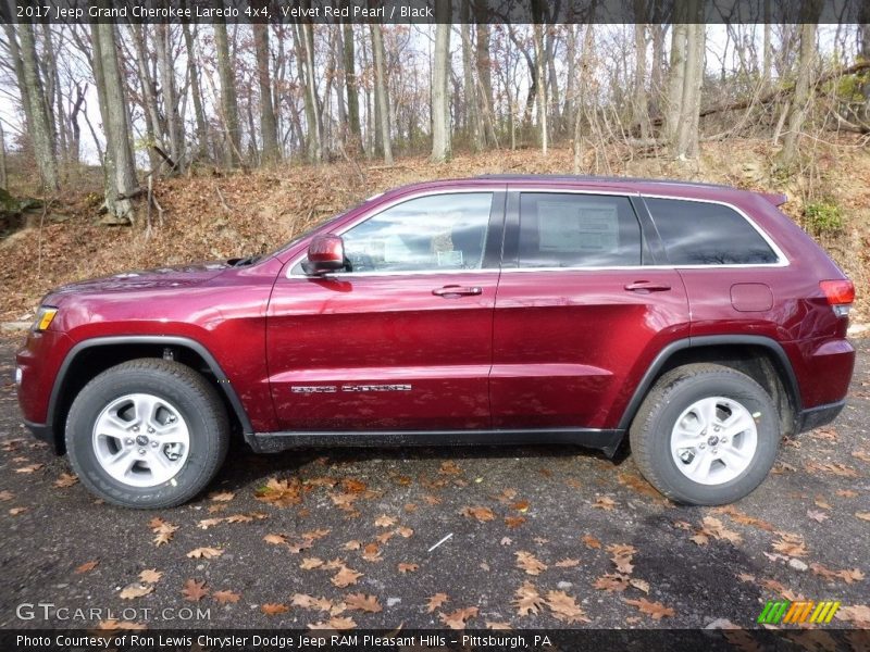 Velvet Red Pearl / Black 2017 Jeep Grand Cherokee Laredo 4x4