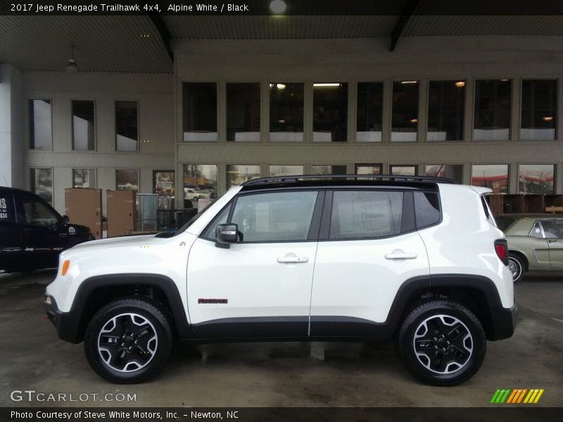  2017 Renegade Trailhawk 4x4 Alpine White