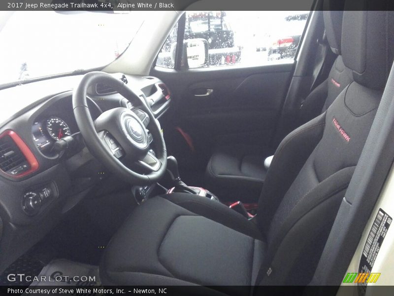 Alpine White / Black 2017 Jeep Renegade Trailhawk 4x4