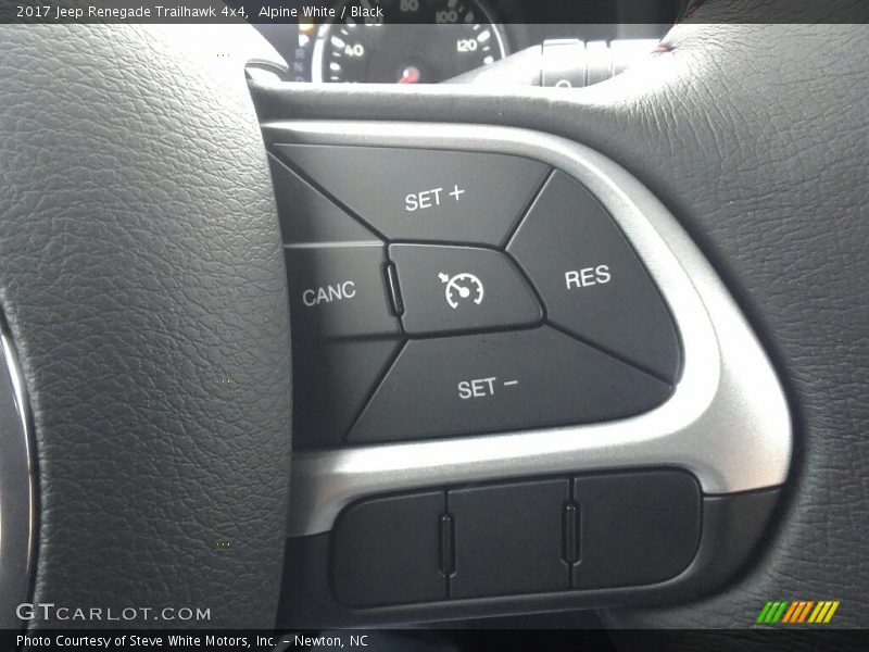 Alpine White / Black 2017 Jeep Renegade Trailhawk 4x4