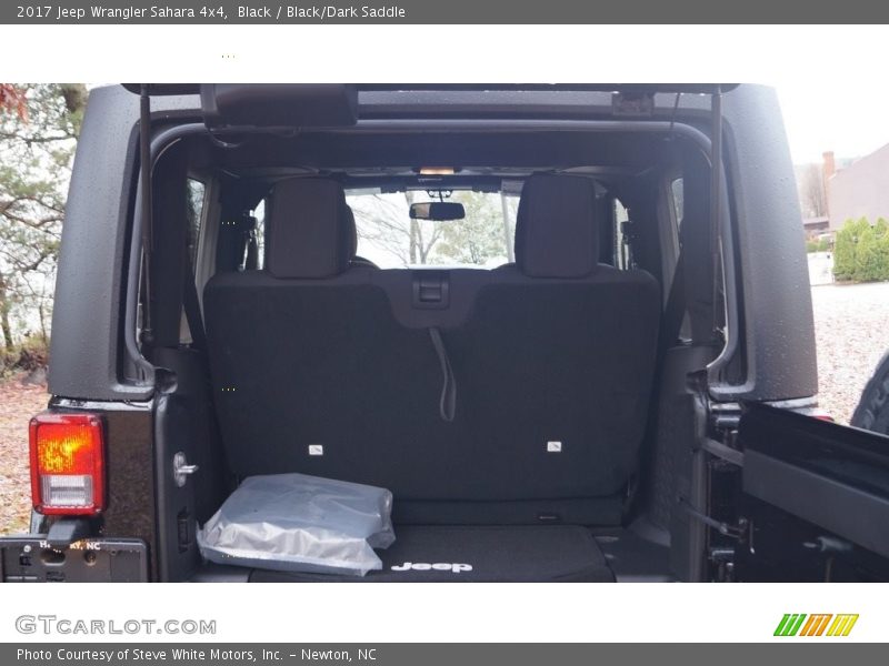 Black / Black/Dark Saddle 2017 Jeep Wrangler Sahara 4x4