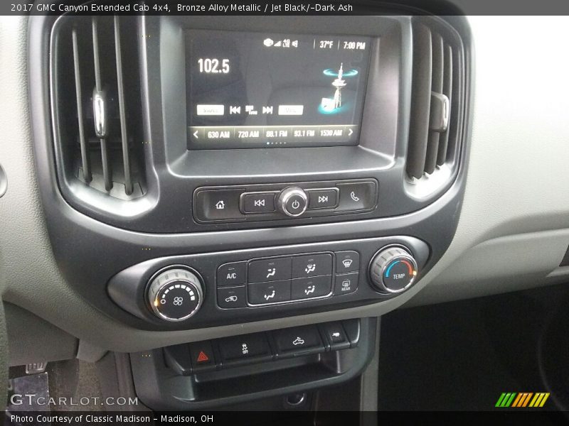 Controls of 2017 Canyon Extended Cab 4x4