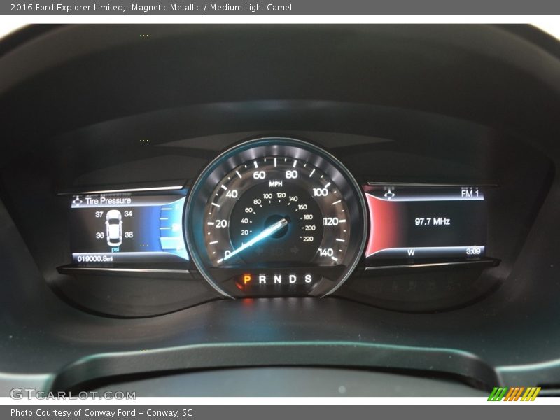 Magnetic Metallic / Medium Light Camel 2016 Ford Explorer Limited