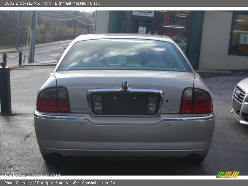 Ivory Parchment Metallic / Black 2003 Lincoln LS V6